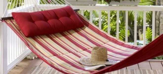 Гамак на балконе: как повесить своими руками, виды изделий, фото