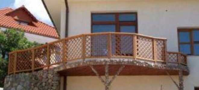 Деревянные ограждения балконов и террас