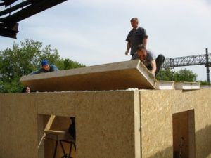 монтаж сэндвич панелей