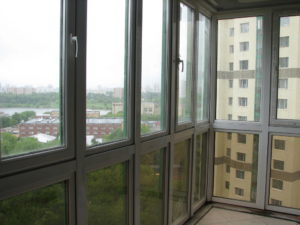 Панорамное остекление балкона