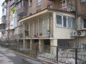 классический балкон